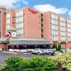 Ramada Coral Niagara Falls